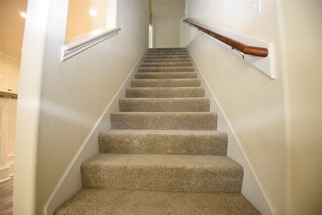 Building Photo - 9997 Hyacinth Way