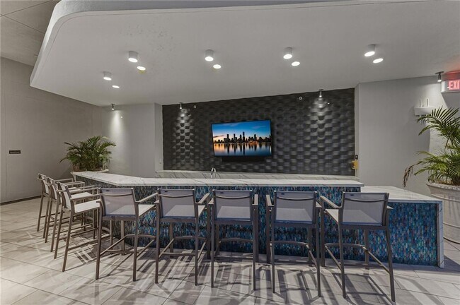 Building Photo - 275 1st Ave S