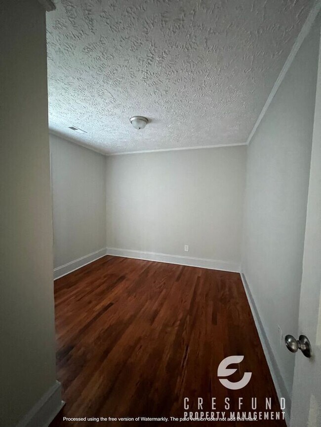Building Photo - Adorable 1BR in Haymount! AVAILABLE NOW!