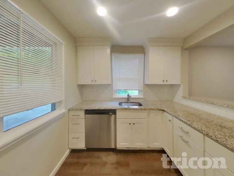 Building Photo - 34 Fahnestock Rd