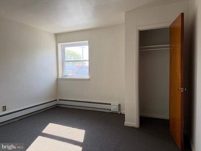 Building Photo - 805 West Chester Pike