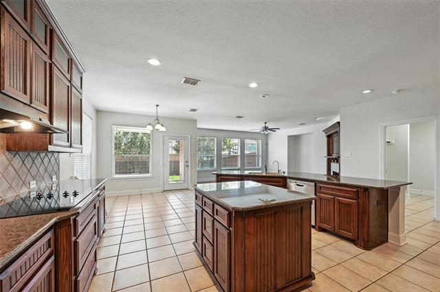 Building Photo - 14743 Daneway Dr
