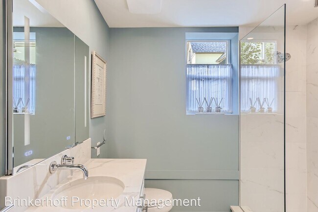 Building Photo - 1 br, 1 bath House - 1157 Josephine St