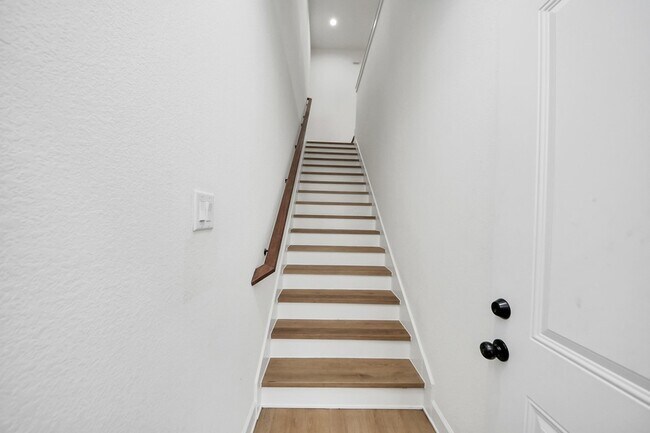 Building Photo - 8316 Corinth St