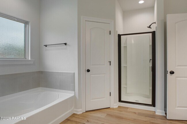 Building Photo - 306 Tall Meadows Ln