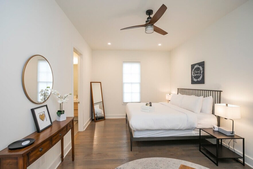 Building Photo - 119 E Fowlkes St