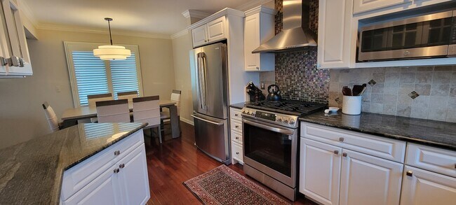 Building Photo - 547 Neff Rd