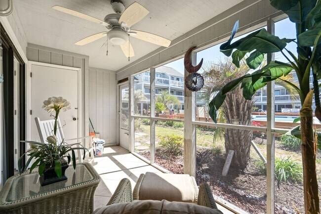Building Photo - 3700 Golf Colony Ln