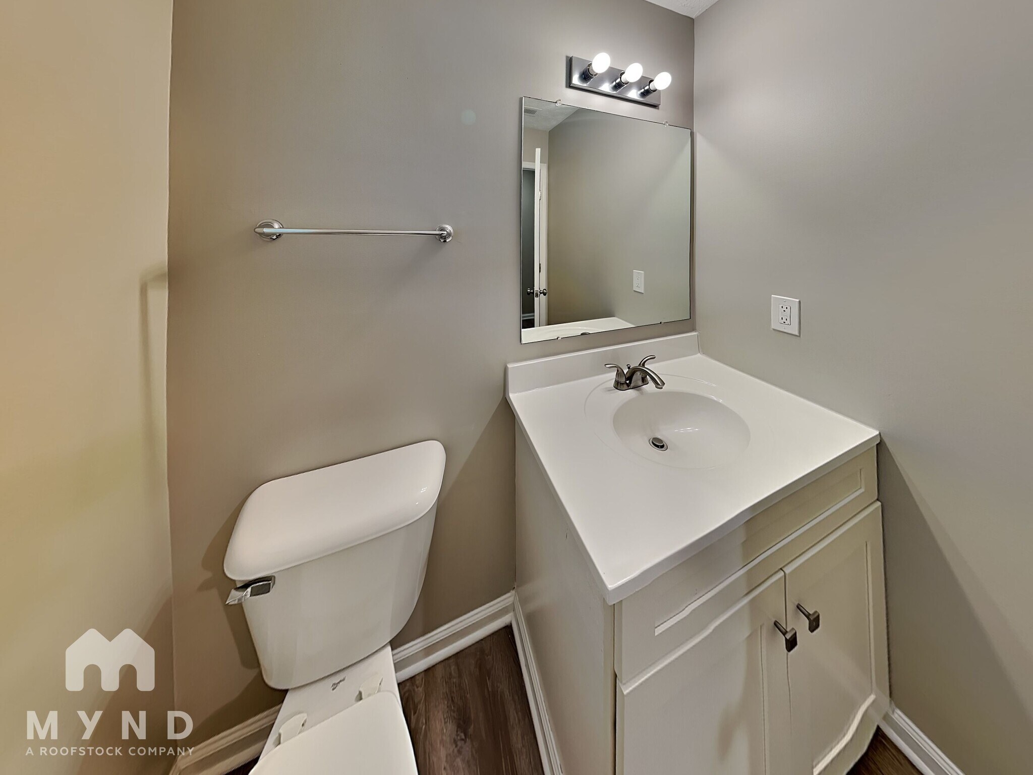 Building Photo - 2069 Prominence Dr