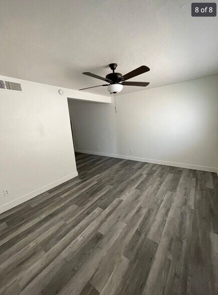 Building Photo - 2201 E Cactus Rd