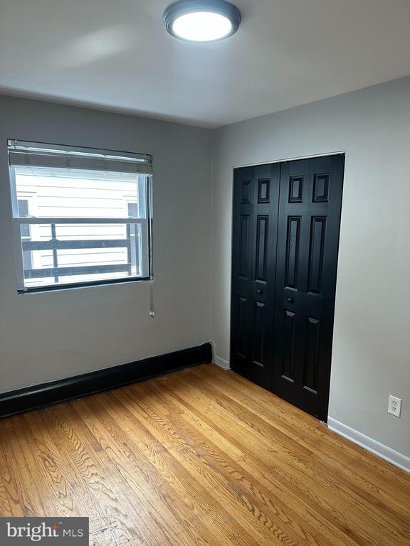 Building Photo - 517 Morgan Ave