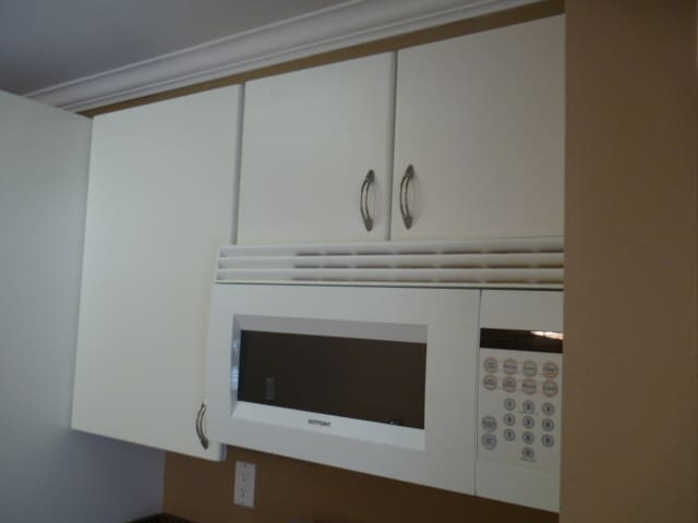 Building Photo - 18350 Hatteras St