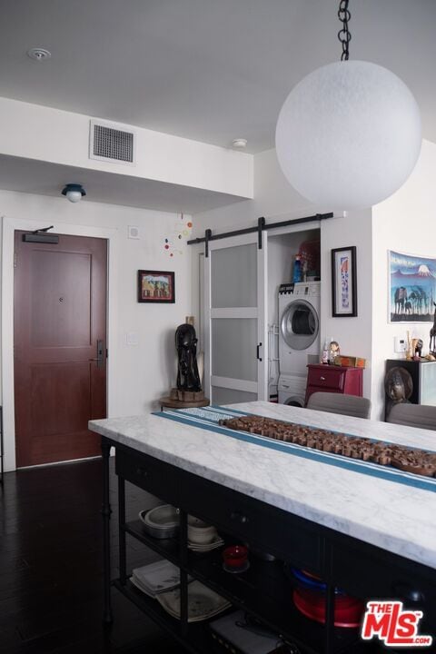 Building Photo - 460 S Spring St