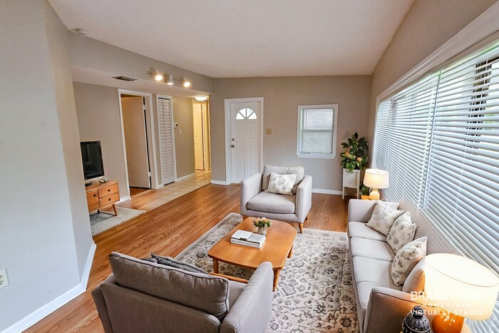 Building Photo - 2465 Highland Acres Dr