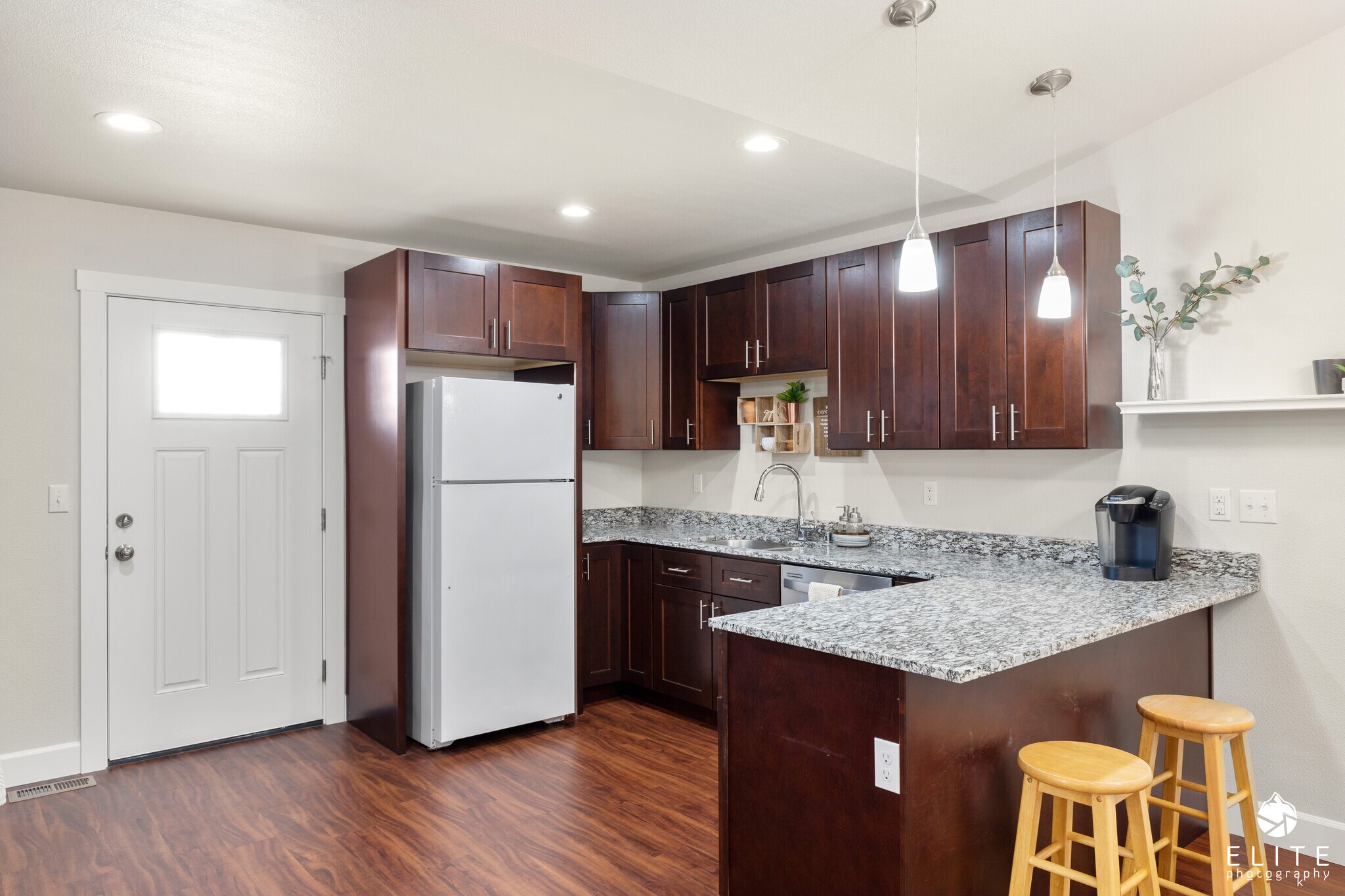 Building Photo - 920 W Wilder Ave