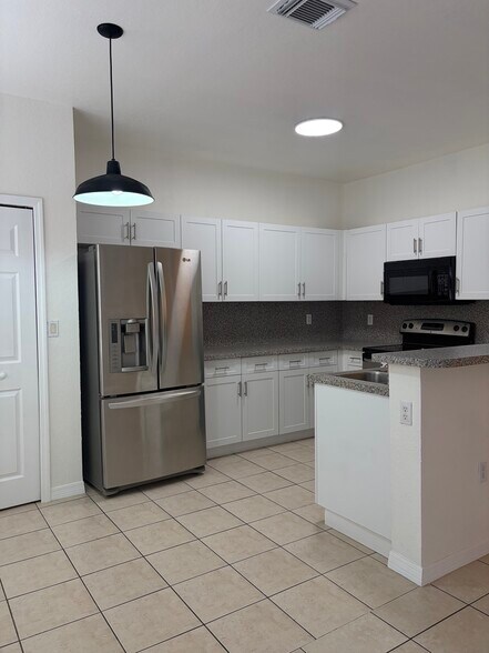 Building Photo - 12393 SW 124th Ter
