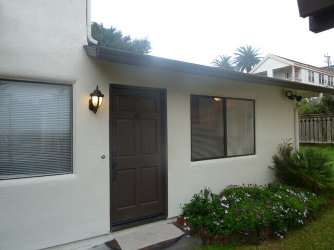 Building Photo - El Dorado (173)(LO)