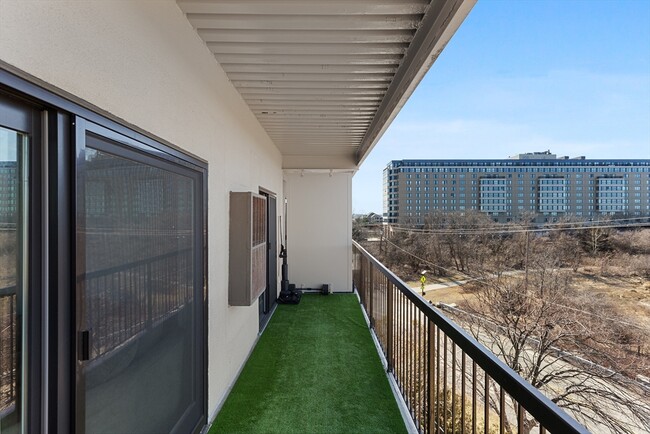 Building Photo - 133 Commander Shea Blvd