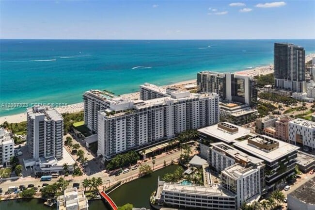 Building Photo - 2301 Collins Ave