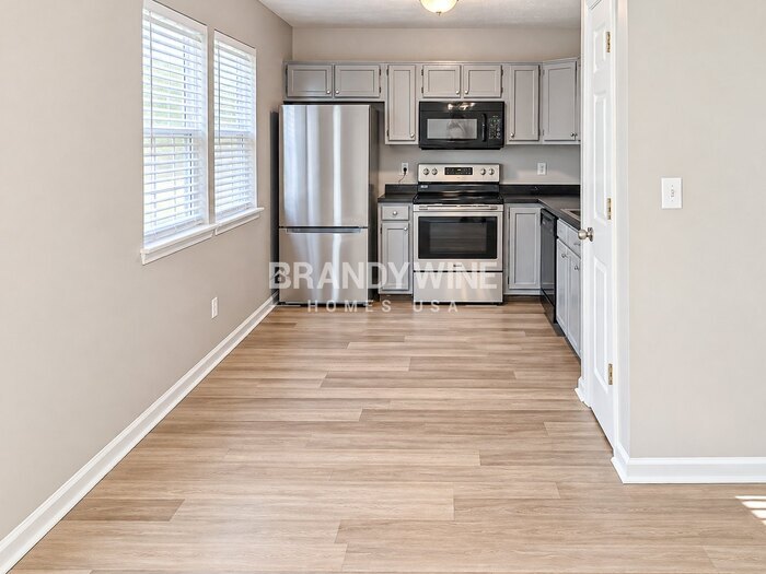 Building Photo - 8446 Country Meadows Dr
