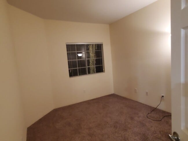 Building Photo - ALVA RD - Ground Floor 2 Bd / 2 Ba Condo in Rancho Bernardo w/ 2 Parking & Resort-like Amenities