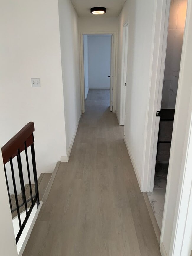 Building Photo - Stunning Remodeled 4 bedroom Hercules Home