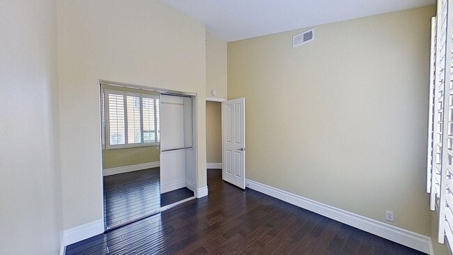 Building Photo - 2581 W Ardenwood Ct