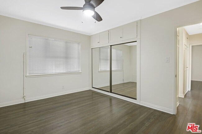 Building Photo - 4058 9th Ave