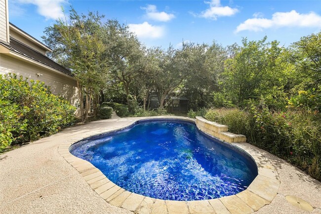 Building Photo - 5305 Cuesta Verde