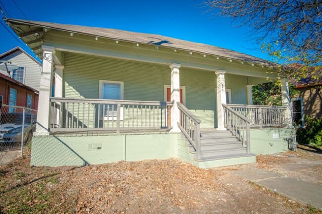 Building Photo - Beautiful 3BR/2Ba Home!