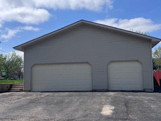 Building Photo - 396 Ridgeland Ave