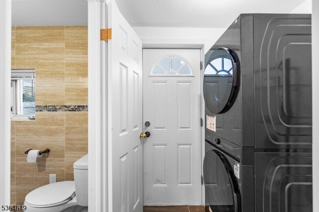 Building Photo - 70 Bruno St