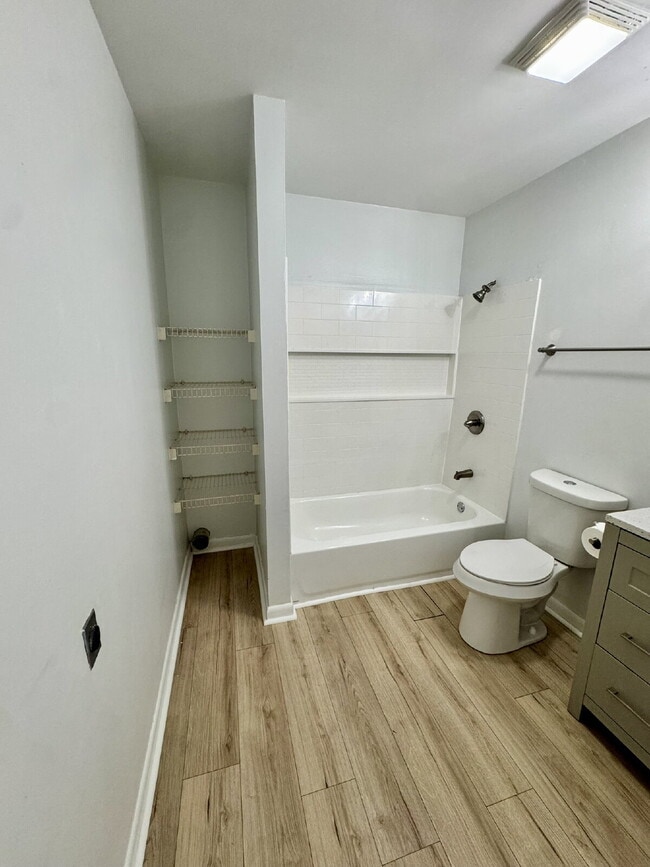 Building Photo - 8003 Beach Dr