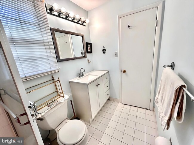 Building Photo - 10202 McGovern Dr