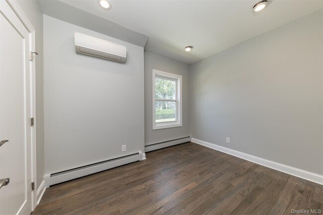 Building Photo - 57 Earle Ave