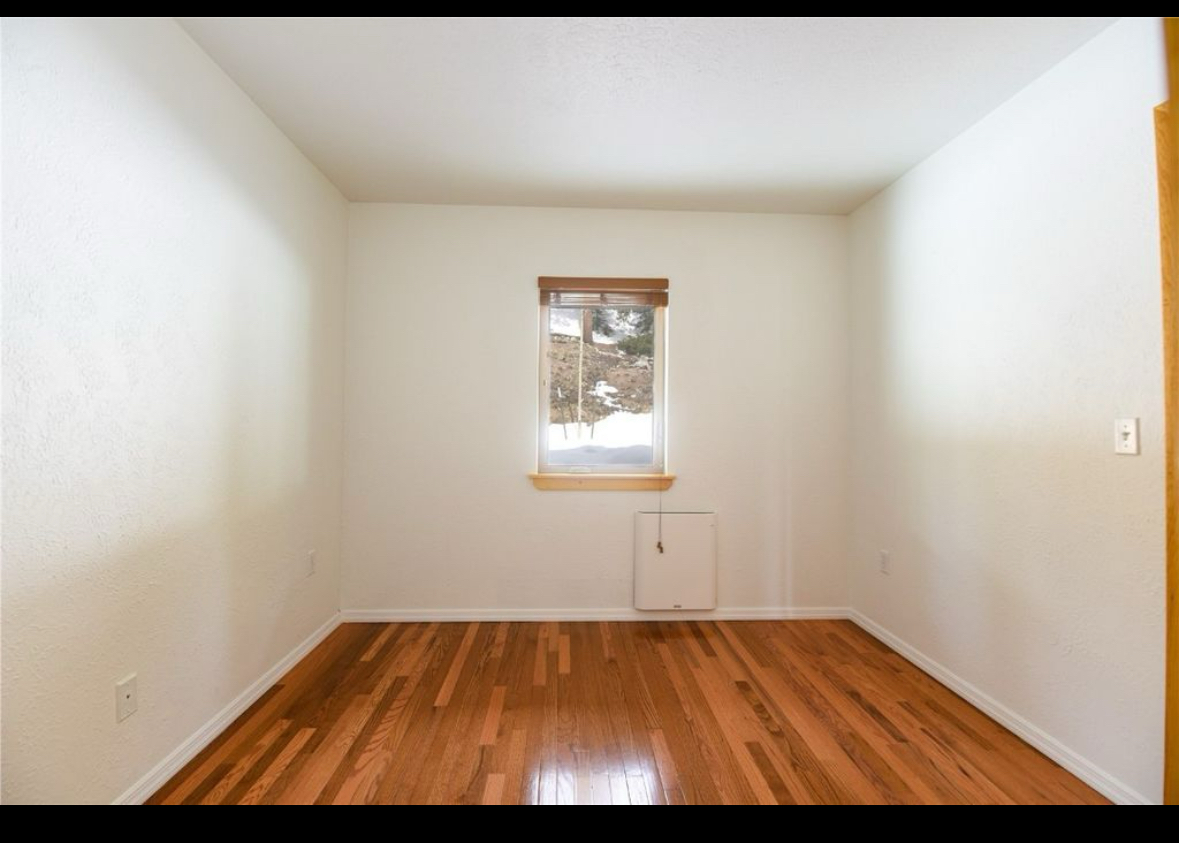 Building Photo - 166 S Fuller Placer Rd