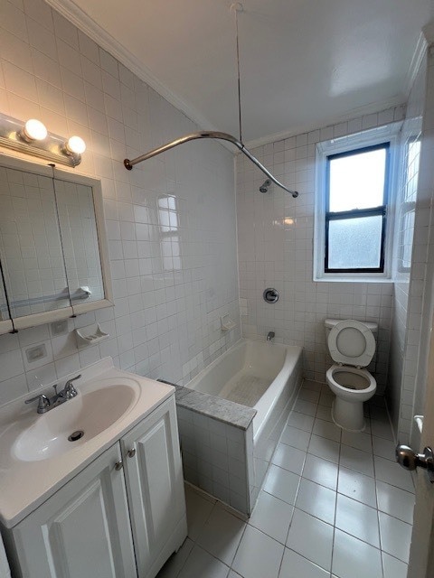 Building Photo - 625 Gramatan Ave