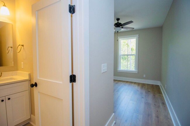 Building Photo - "Welcome to Olympia – Brand New Units + $4...