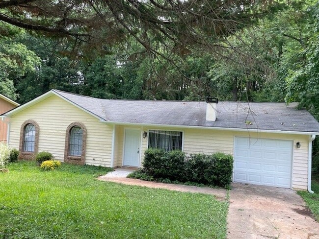 Building Photo - 8228 Englewood Trail