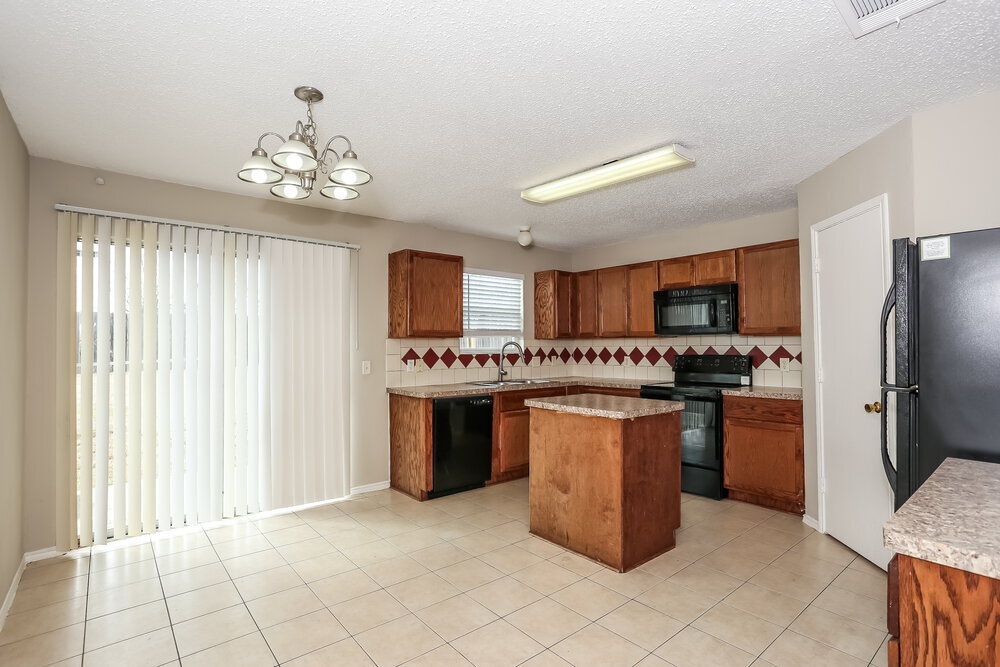 Building Photo - 6736 Ambercrest Dr