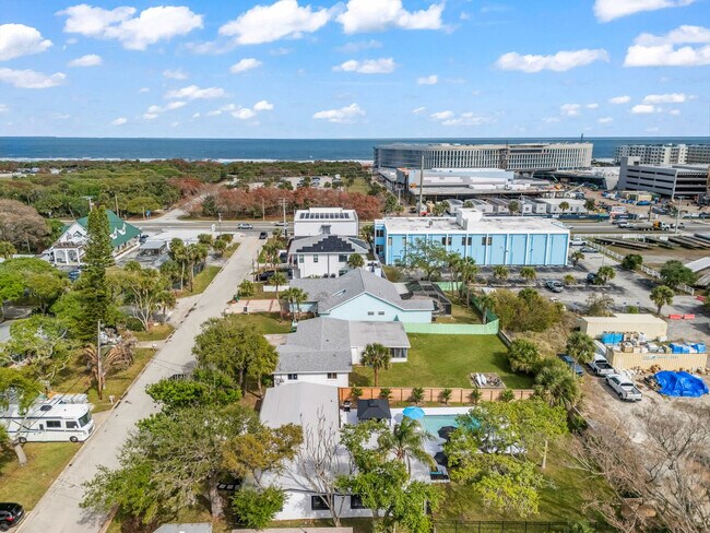 Building Photo - 115 Esther Dr