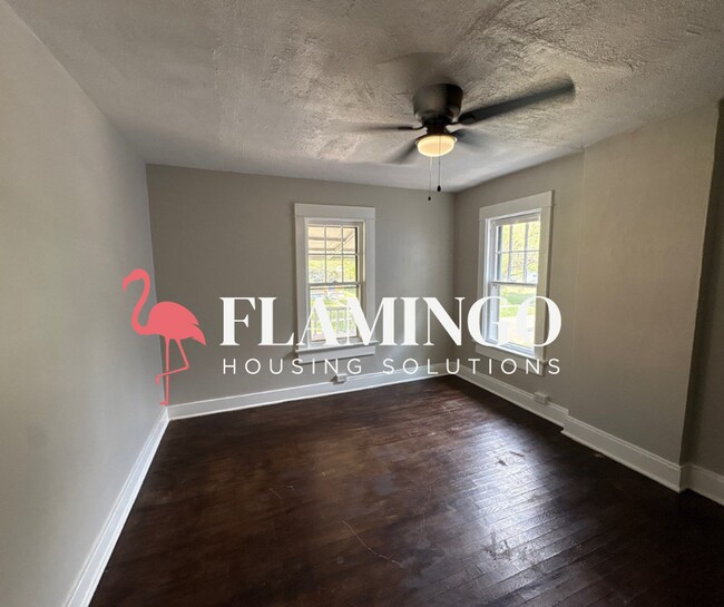 Building Photo - Spacious 3-Bedroom Home with Central Air & Garage in Dayton