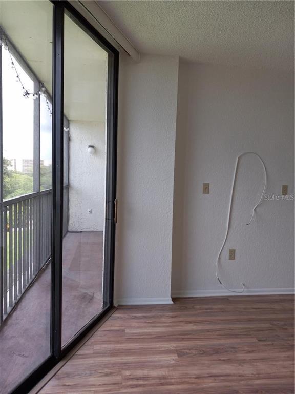 Building Photo - 1000 Cove Cay Dr