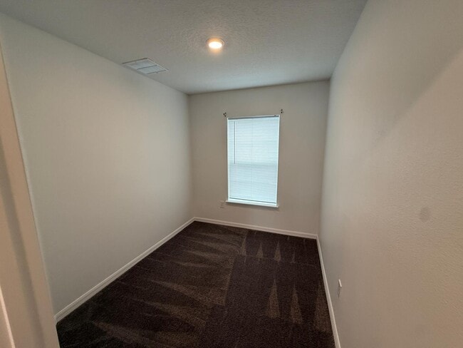 Building Photo - 2130 Penny Ln