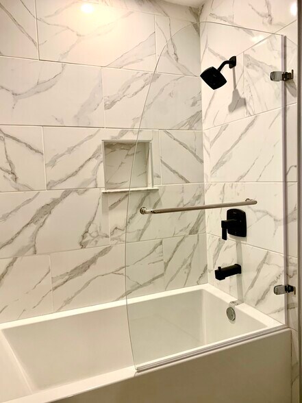 Building Photo - 1506 N Stillman St