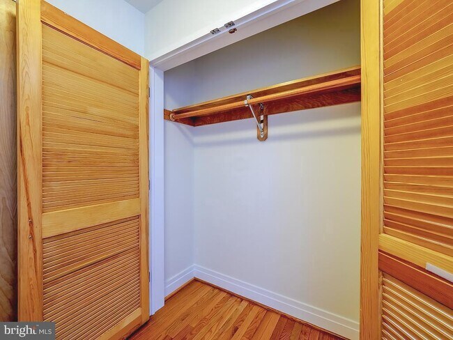 Building Photo - 1530 14th St NW