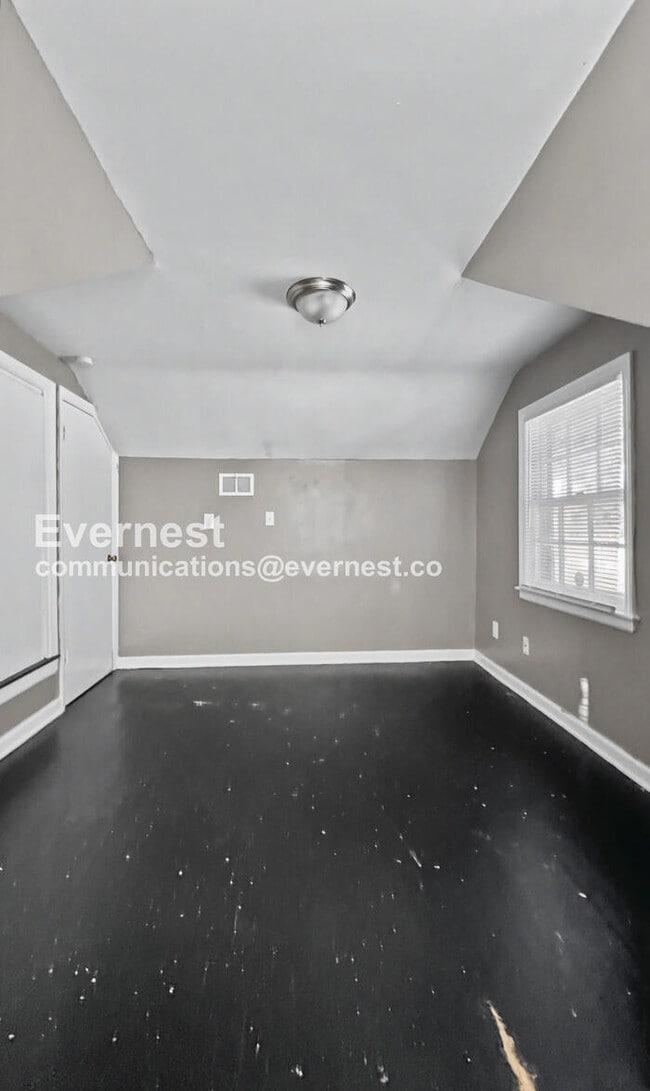 Building Photo - 7316 The Paseo