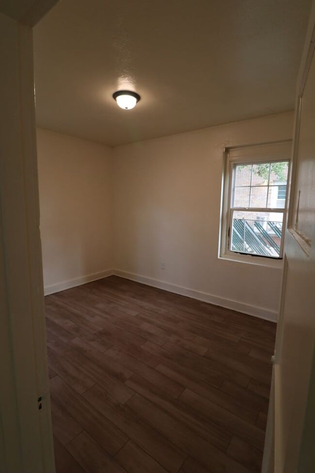 Building Photo - Sunset Acres, Garden Valley, Morningside