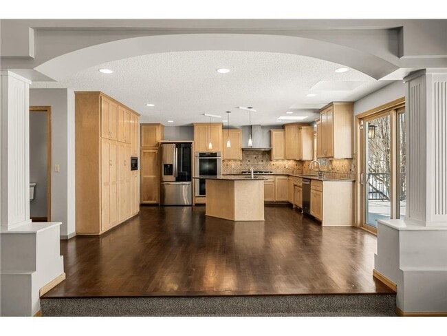 Building Photo - 8371 Passfield Turn