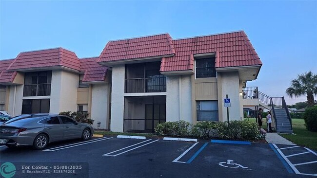 Building Photo - 11188 Royal Palm Blvd